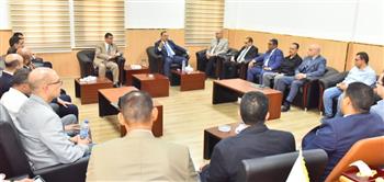   محافظ أسيوط يشهد انطلاق ملتقى التوظيف والتدريب الأول بجامعة أسيوط الجديدة التكنولوجية 