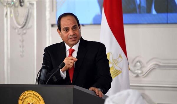 الرئيس السيسي يشيد بجهود المصريين في التمسك ببلدهم والحفاظ على هويتهم