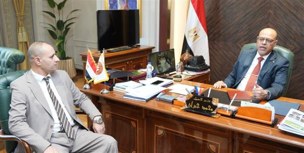 وزير العمل يلتقي مدير صندوق مكافحة وعلاج الإدمان والتعاطي