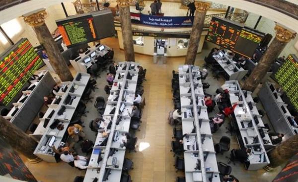 أداء متباين لمؤشرات البورصة لدى إغلاق تعاملات اليوم