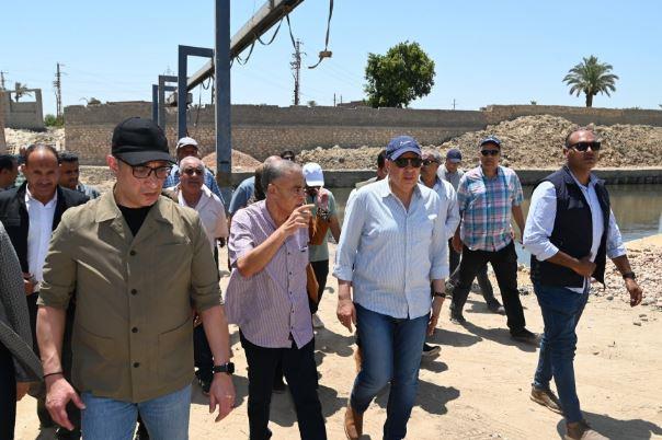 وزير الري يتفقد محطات الرفع والمنشآت المائية بالفيوم