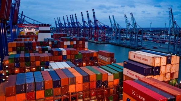 الإحصاء : 46.9 % ارتفاعًا في حجم الصادرات المصرية إلى الإمارات خلال 2024