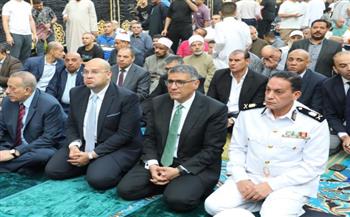   محافظ الجيزة يؤدي صلاة عيد الأضحى المبارك بساحة مسجد مصطفى محمود
