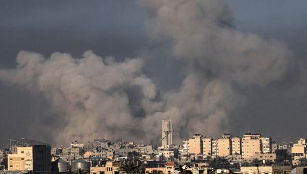 استشهاد 6 فلسطينيين في قصف الاحتلال الإسرائيلي منزلا في جباليا  ​