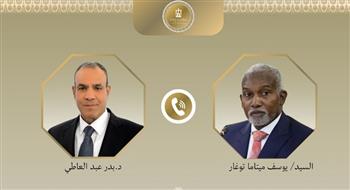   وزير الخارجية يجري اتصال هاتفي مع نظيره النيجيرى