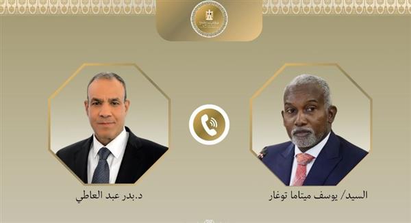 وزير الخارجية يجري اتصال هاتفي مع نظيره النيجيرى