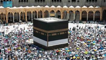   الحجاج "المتعجلون" يؤدون طواف الوداع بيسر وطمأنينة