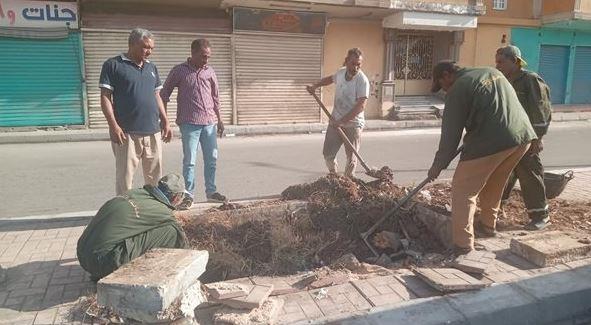 رفع 30 طن قمامة وتراكمات بأرمنت في الأقصر في إطار رفع كفاءة منظومة النظافة