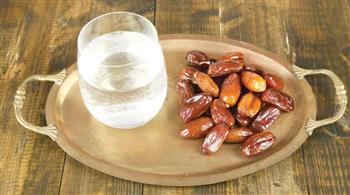   صيام يوم عاشوراء.. هل من أفطر يلزمه قضاء أو كفارة؟