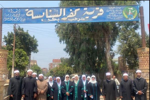 مساندة للأسر المكلومة.. واعظات الأوقاف يقدِّمْنَ واجب العزاء في ضحايا حادث المنوفية الأليم