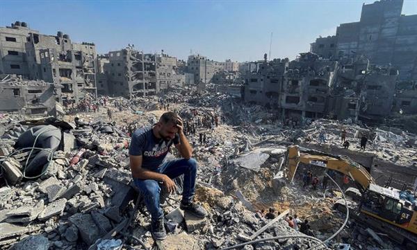 أبو كويك: تدهور صحي خطير في غزة.. وإسرائيل تواصل استهداف المدنيين