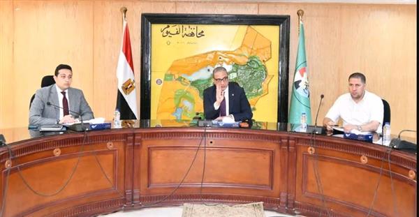 محافظ الفيوم يتابع آخر الإجراءات بشأن المنشآت الآيلة للسقوط