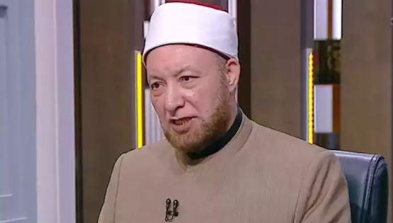 أمين الفتوى يوضح كل ما يتعلق بجمع وقصر الصلاة