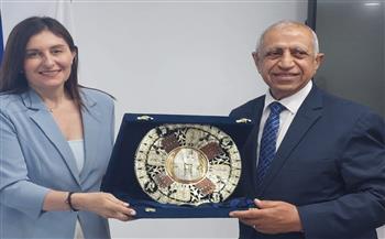   نائبة وزير النقل البحري القبرصية تستقبل رئيس الأكاديمية العربية  لتعزيز التعاون المشترك