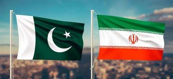 باكستان وإيران تتفقان على إطلاق مبادرات مشتركة لتعزيز التعاون
