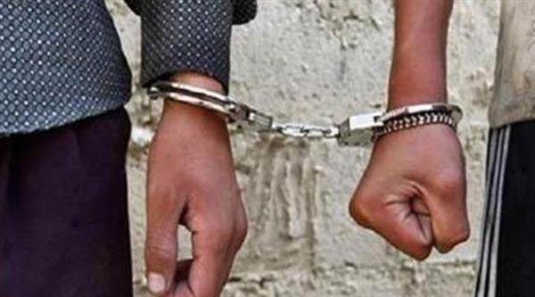 حبس عاطلين وسيدة 4 أيام بتهمة سرقة شخص بالإكراه فى القاهرة الجديدة