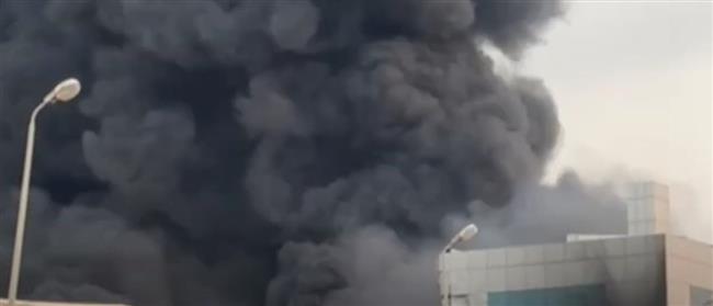 حريق هائل فى مصنع كيماويات بمدينة بدر| شاهد