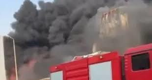 السيطرة على حريق مصنع منظفات وكيماويات مدينة بدر وبدء عمليات التبريد