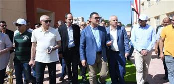   وزير الإسكان يتفقد عددا من المشروعات بالنوبارية الجديدة