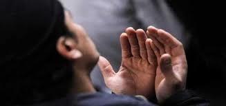 حكم رفع اليدين بالدعاء