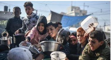 وكالات أممية تحذر: أكثر من 2.1 مليون شخص على حافة المجاعة في غزة
