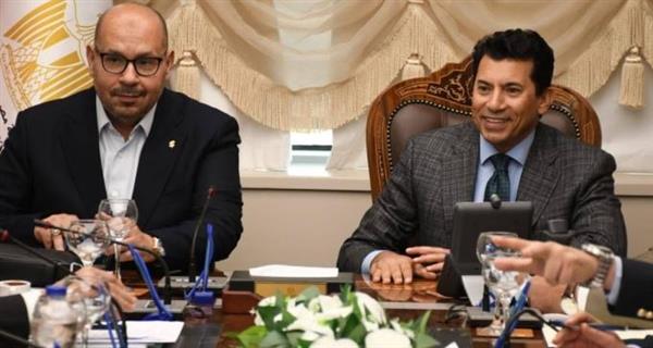 وزير الشباب والرياضة يشيد بدور اللجنة الأولمبية في إنجاز تعديلات قانون الرياضة