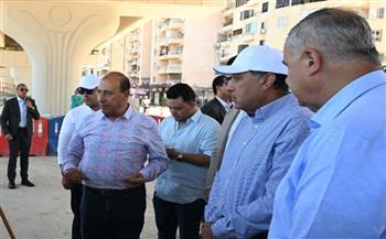   مدبولي يتفقد أعمال تطوير محور "محمد نجيب" وتوسعة كورنيش الإسكندرية