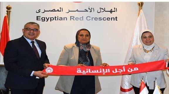زيارة وفد جامعة عين شمس إلى مقر جمعية الهلال الأحمر المصري