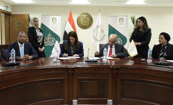 استكمالا لميكنة المدفوعات.. البنك الأهلي يوقع بروتوكول تعاون مع وزارة التربية والتعليم