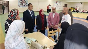   نائب رئيس جامعة بنها تتفقد اختبارات القدرات بكليتي علوم الرياضة والفنون التطبيقية