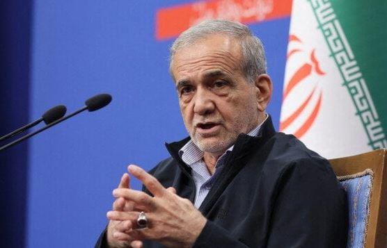 الرئيس الإيراني: نافذة الدبلوماسية لا تزال مفتوحة