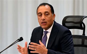   رئيس الوزراء يستعرض موقف تقديم خدمات الشهر العقاري من خلال المنافذ البريدية 