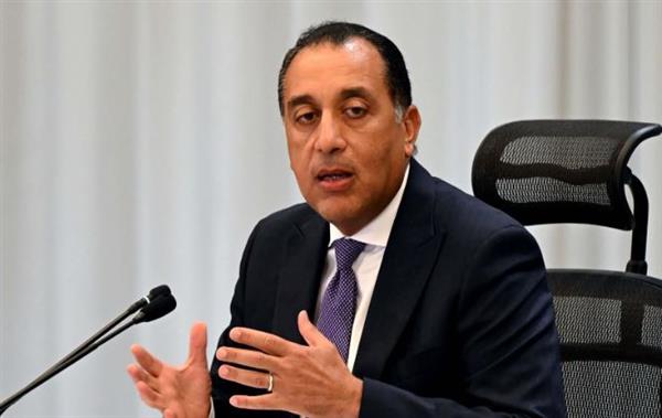 رئيس الوزراء يستعرض موقف تقديم خدمات الشهر العقاري من خلال المنافذ البريدية