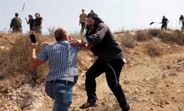 الأمم المتحدة تحذر من زيادة هجمات المستوطنين ضد الفلسطينيين بالضفة