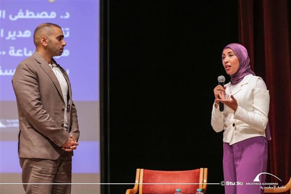 أدوات النجاة للموازنة بين الضغط النفسي والصحة النفسية" بمعرض مكتبة الإسكندرية للكتاب