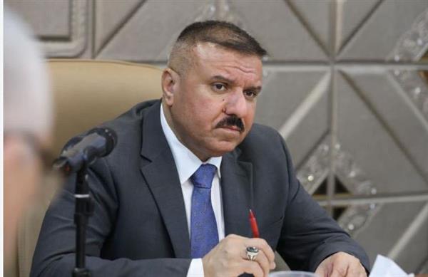 وزير الداخلية العراقي يوجه بتشكيل لجنة تحقيق للوقوف على أسباب حريق مروع بمركز تجاري