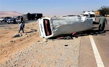   مصرع سيدة وإصابة اثنين فى انقلاب ميكروباص واحتراقه على طريق بنها - المنصورة