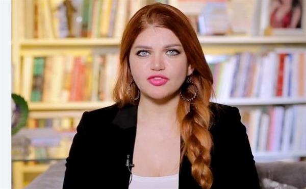 بعد ادعاء سيدة بعقد زواج هاتفي مع عبد الله رشدي.. ياسمين الخطيب تسأل: هل العقد صحيح؟