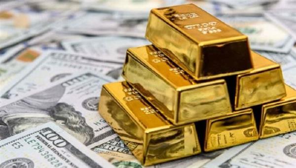 الذهب يفقد بريقه أمام الدولار ويسجل تراجعا أسبوعيا