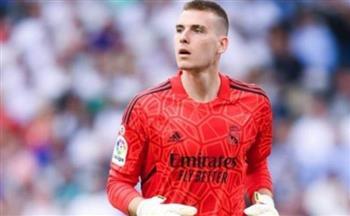 لونين يرفض فياريال من أجل القتال على مكانه في ريال مدريد