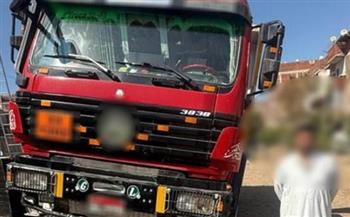   لا يحمل تراخيص.. ضبط سائق نقل دهس سيارة مواطن بالشرقية