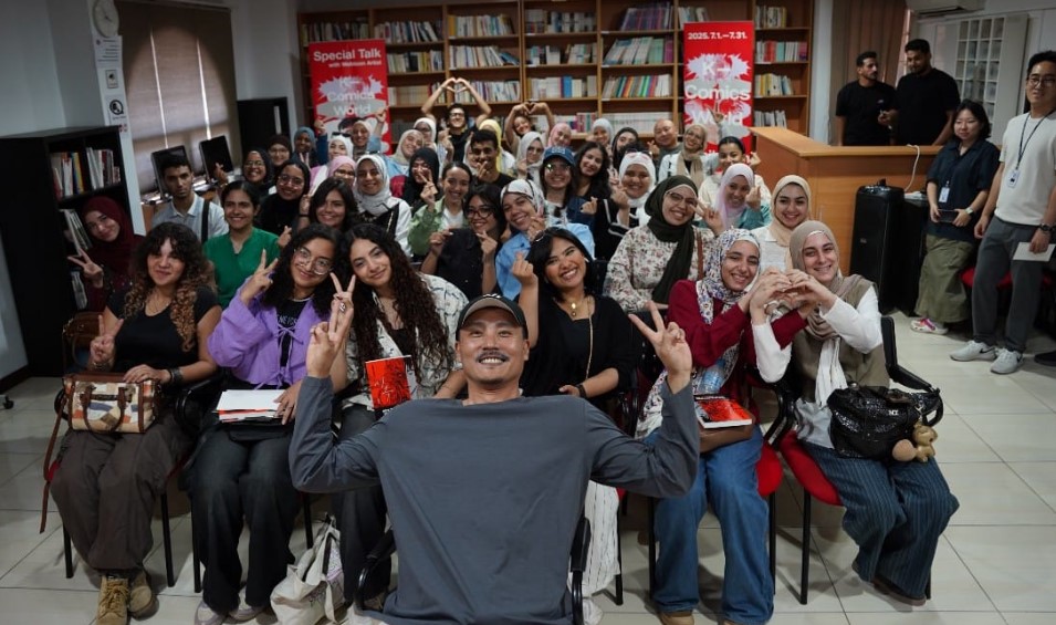 افتتاح معرض القصص الكورية المصورة في المركز الثقافي الكوري بمصر.. صور