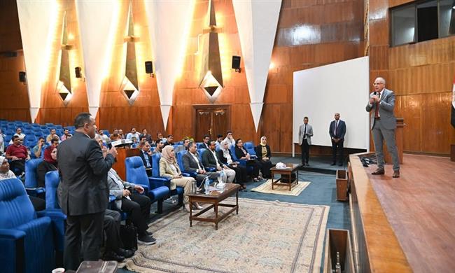 وزير الري يشهد فعاليات ورشة عمل "مشروع تأهيل المنشآت المائية"