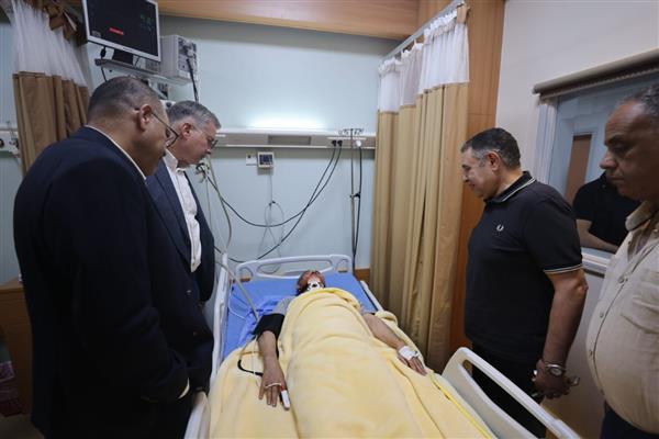 وزيرا البترول والعمل يطمئنان على الناجين من حادث حفار خليج السويس .. صور