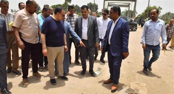 محافظ أسيوط على كوبري الحواتكة: استجابة عاجلة لشكاوى المواطنين وتكليف فوري بالصيانة