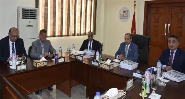محافظ بورسعيد يترأس اجتماع مجلس إدارة المنطقة الصناعية