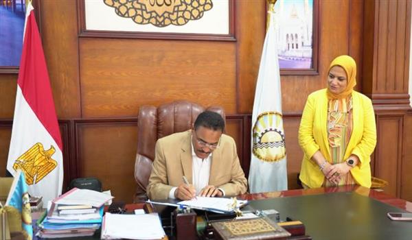 محافظ مطروح يعتمد تنسيق القبول بالصف الأول الثانوي العام والفني