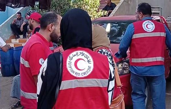 الهلال الأحمر المصري يُطلق القافلة الشاملة إلى قرية كفر السنابسة بالمنوفية