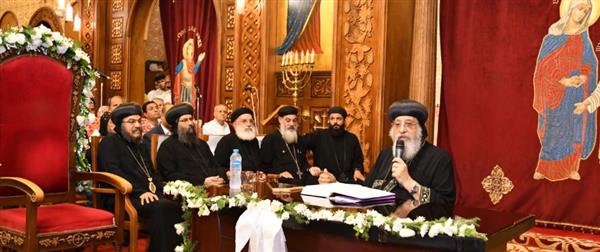 البابا لشباب كنيسة العذراء والقديس يوسف النجار" بسموحة: "مصر وطن لا يضاهيه وطن"