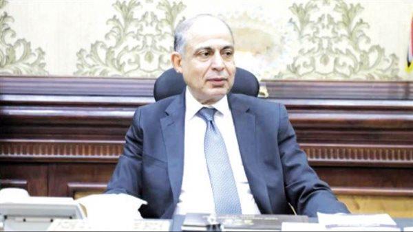 محافظ المنيا يتفقد محطة مياه "على باشا حلمي"